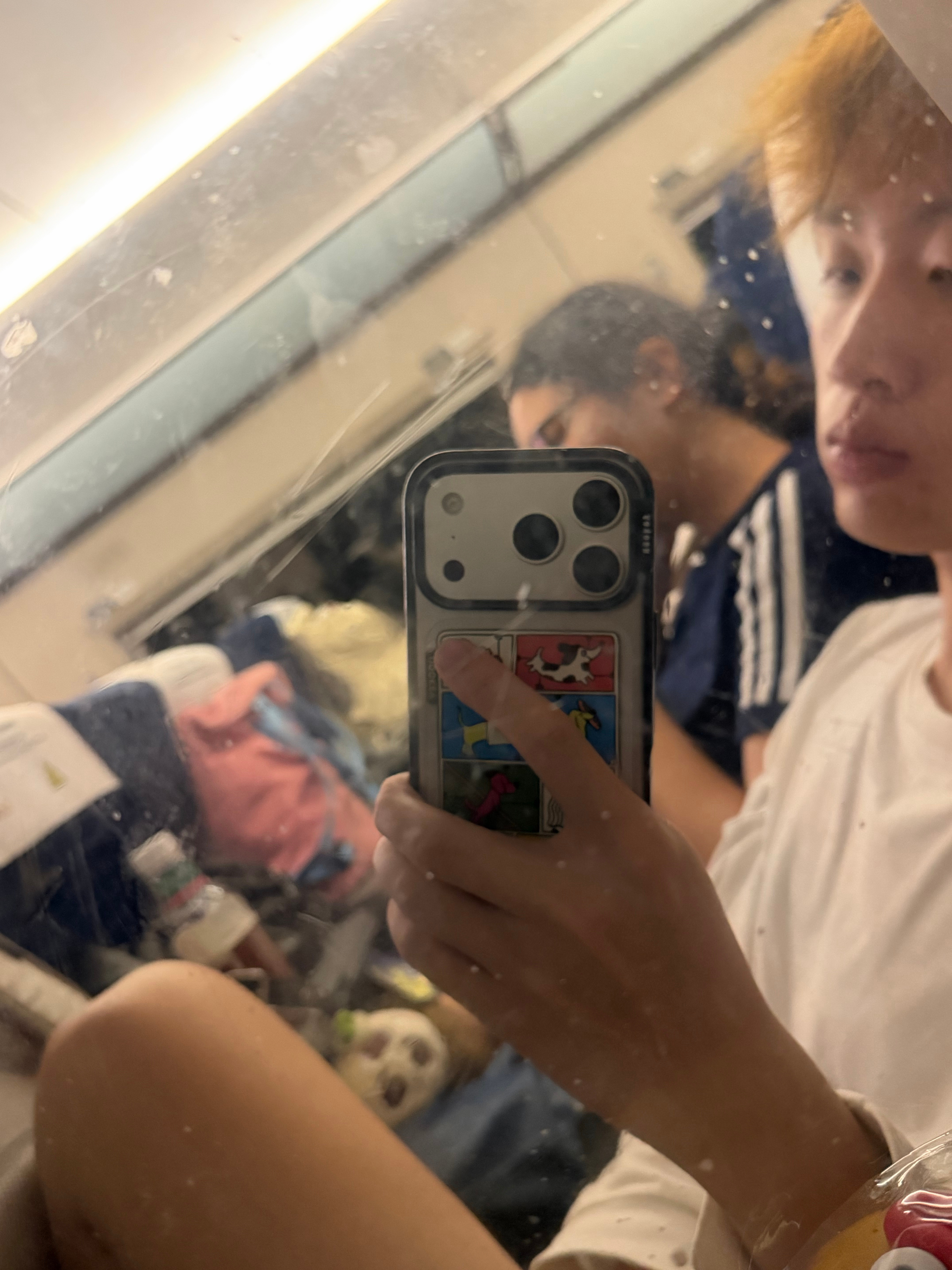 我无法忍受自己被轻视 很多时候我都是靠断掉联系维护仅剩的尊严 如果你不难过的话 