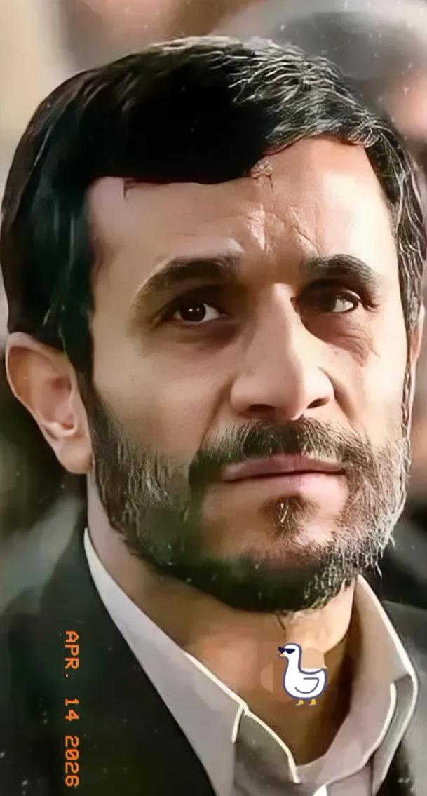 伊朗突然扔出一颗震撼全球的“精神核弹”！
 
就在今天，伊朗官方发布的最新数据显