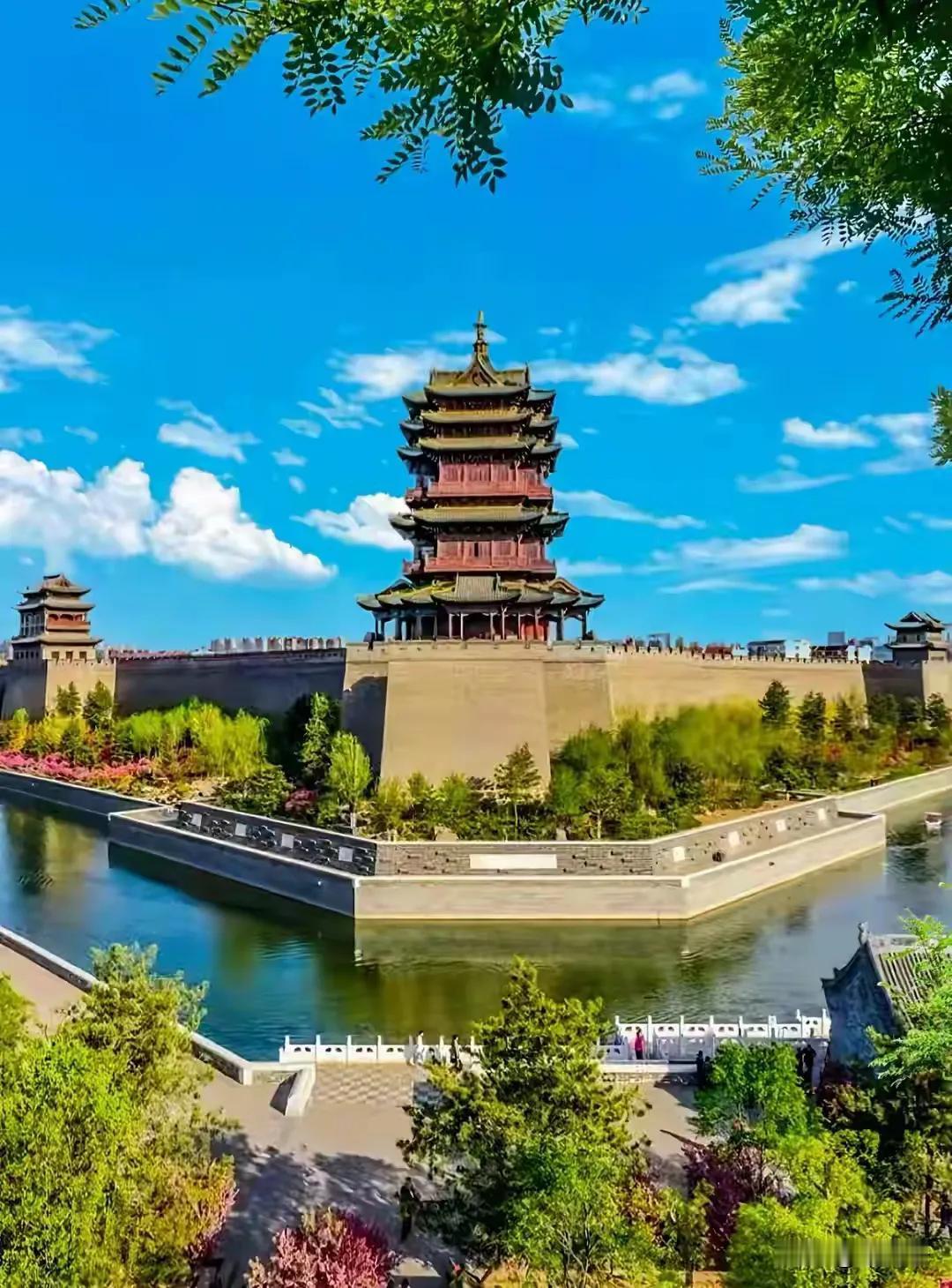 瑞气盈门添富贵，
彩云满天肇吉祥。
横批：《瑞气与彩云》