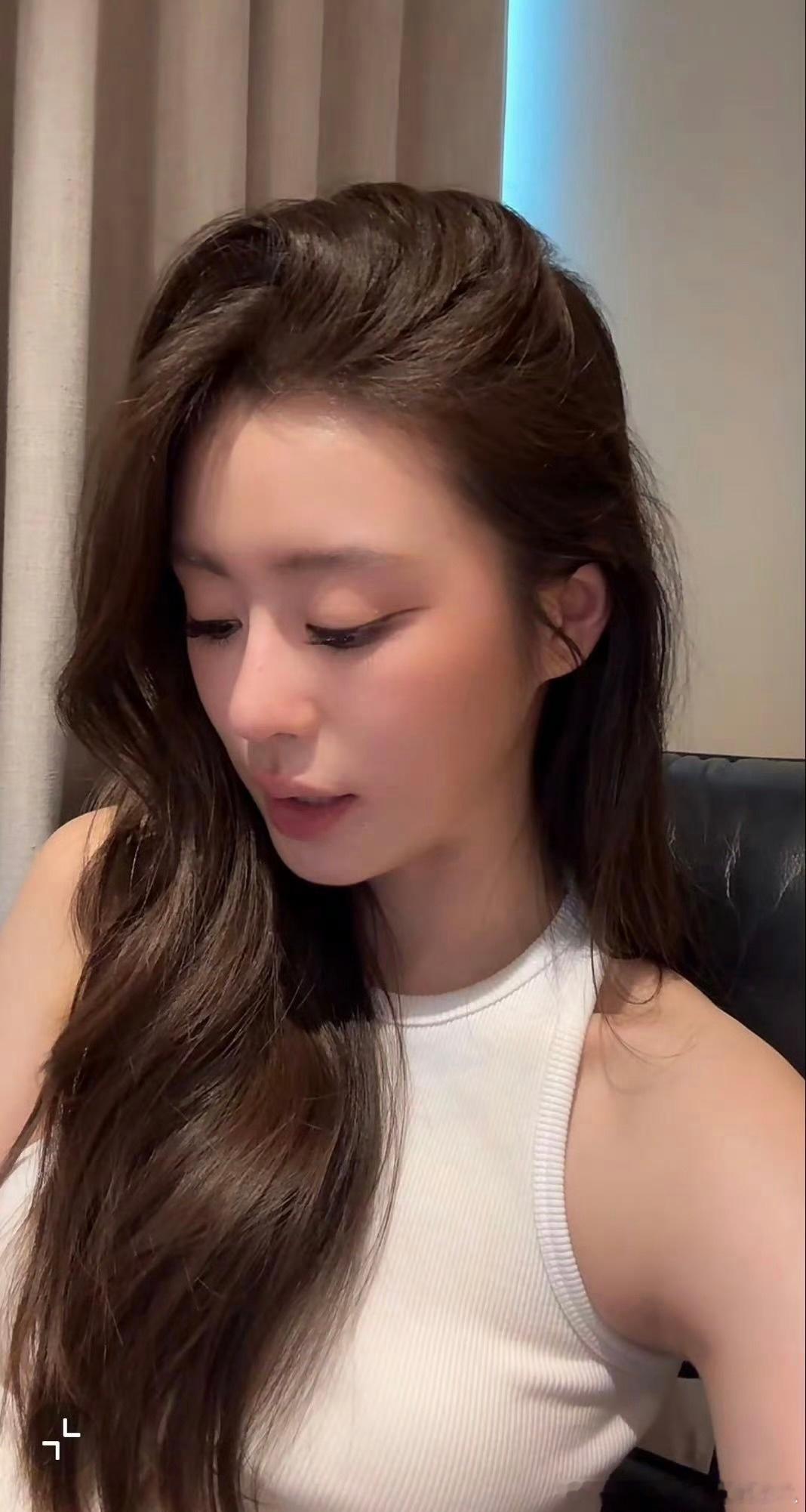 阳光信用[超话]  “ 有些路看起来很近，可是走下去却很远的，缺少耐心的人永远走