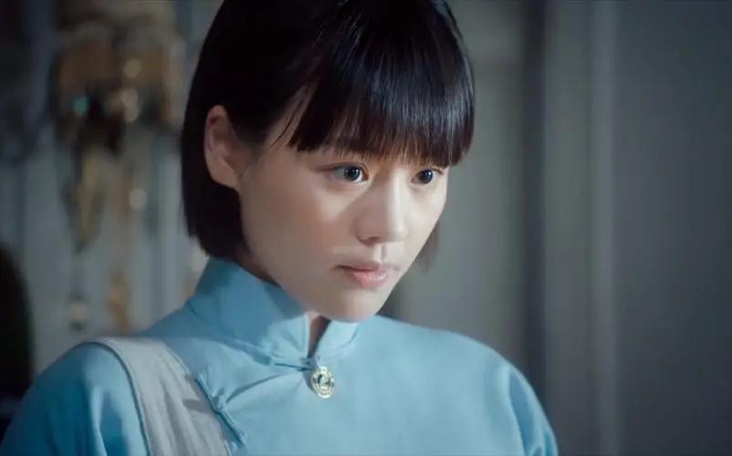 1956年，张爱玲听从美国男友建议。随后，肚子疼的厉害，一会儿，她便撕心裂肺地对