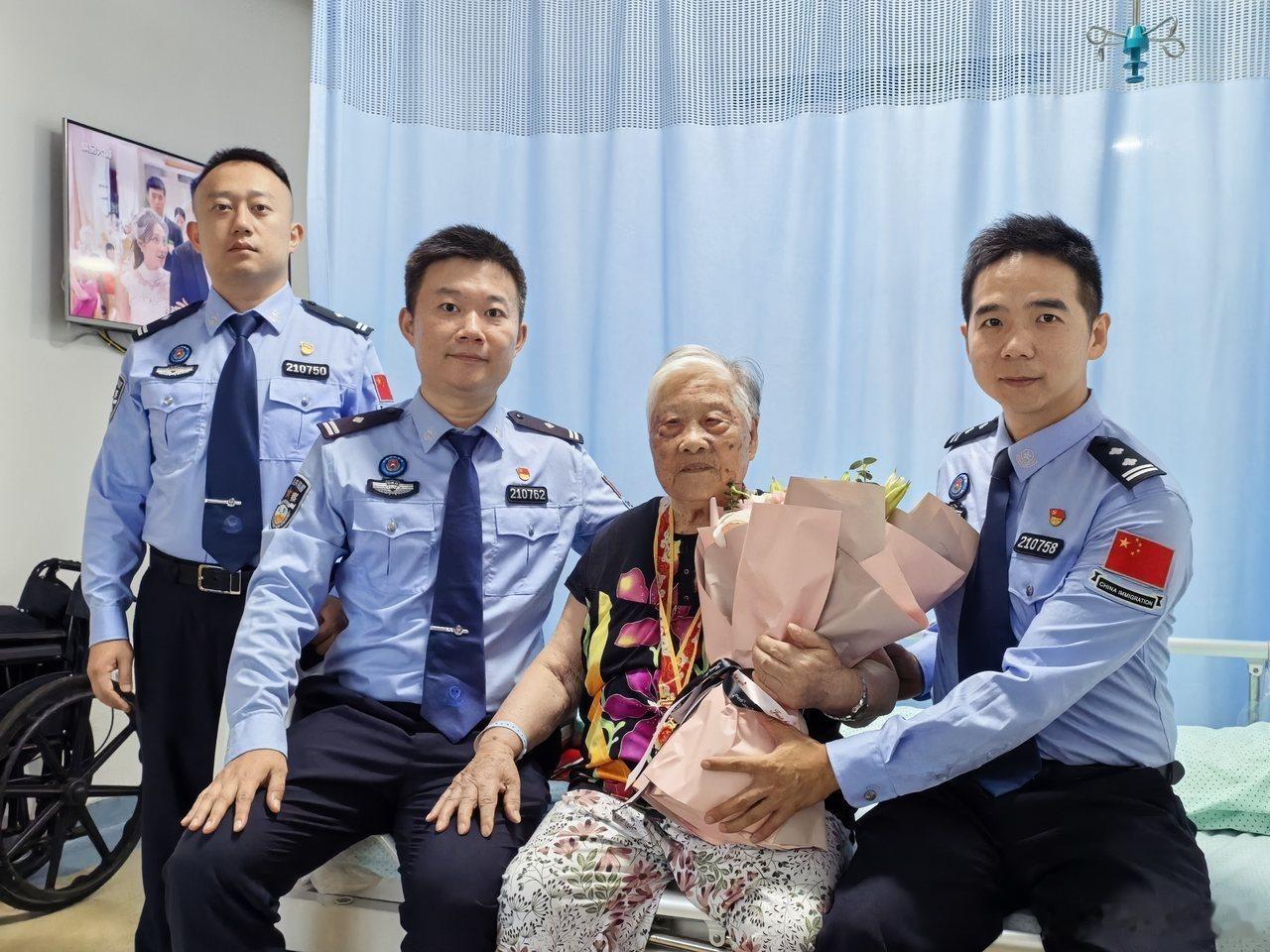 宁波94岁老兵的八一心愿 八一前夕，94岁抗美援朝老兵朱淑媛盼着翻看珍藏的勋章与