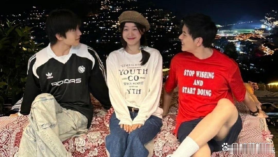 徐梦洁和吴俊霆恋情曝光，两人亲密互动超甜！ 