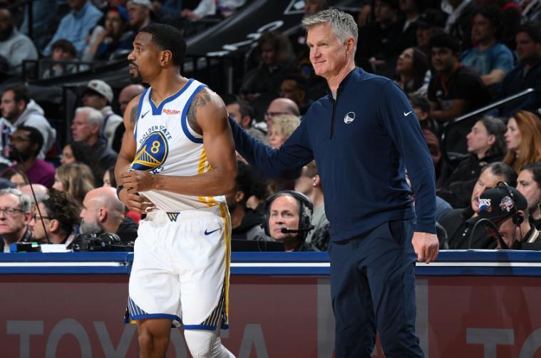 NBA常规赛，勇士主场120-127不敌森林狼。赛后，科尔接受了采访。谈到梅尔顿