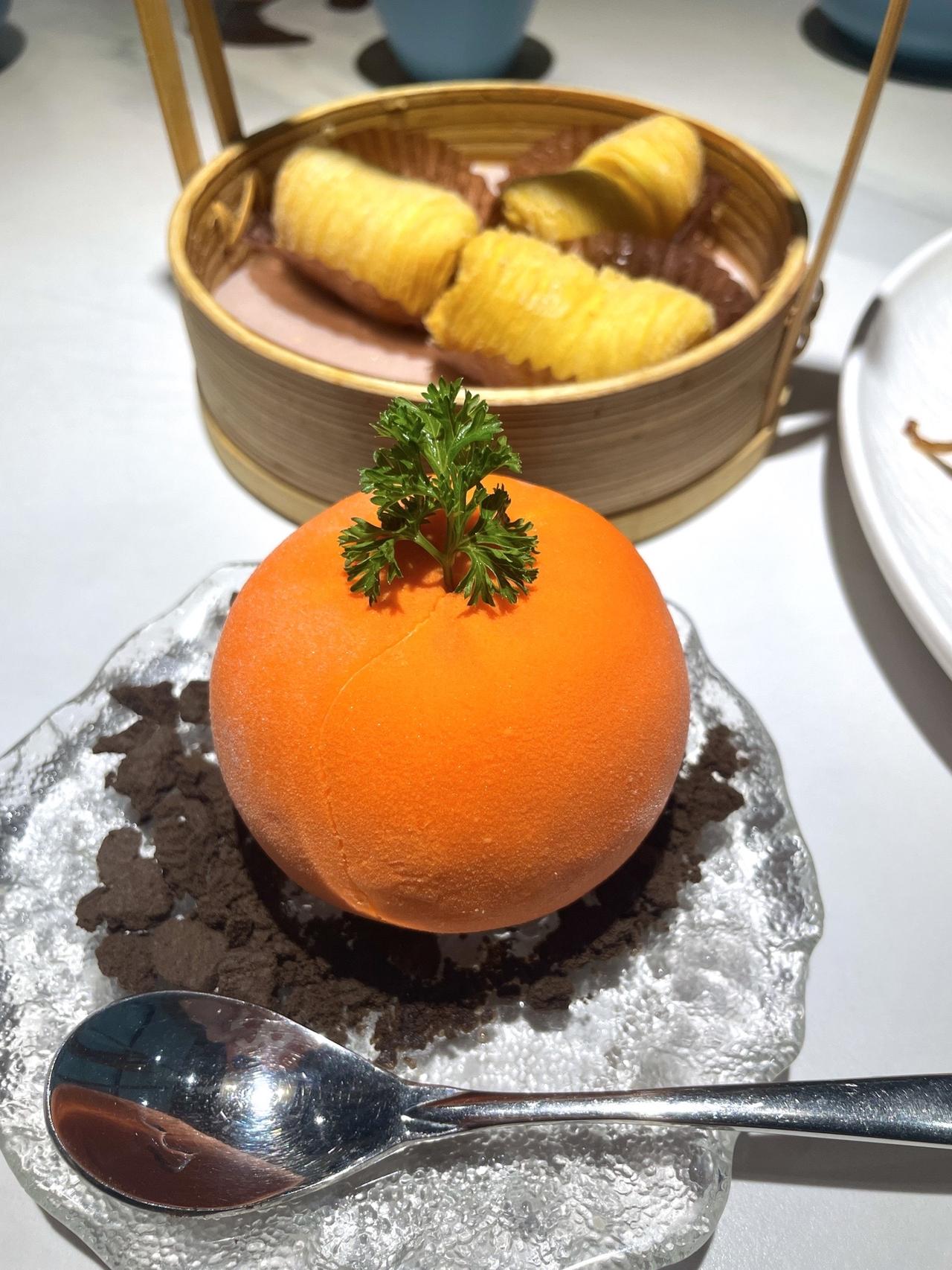 每次生日或者纪念日的时候
总想好好吃顿饭 拍个照
但是平常的饭店可能太普通了
出