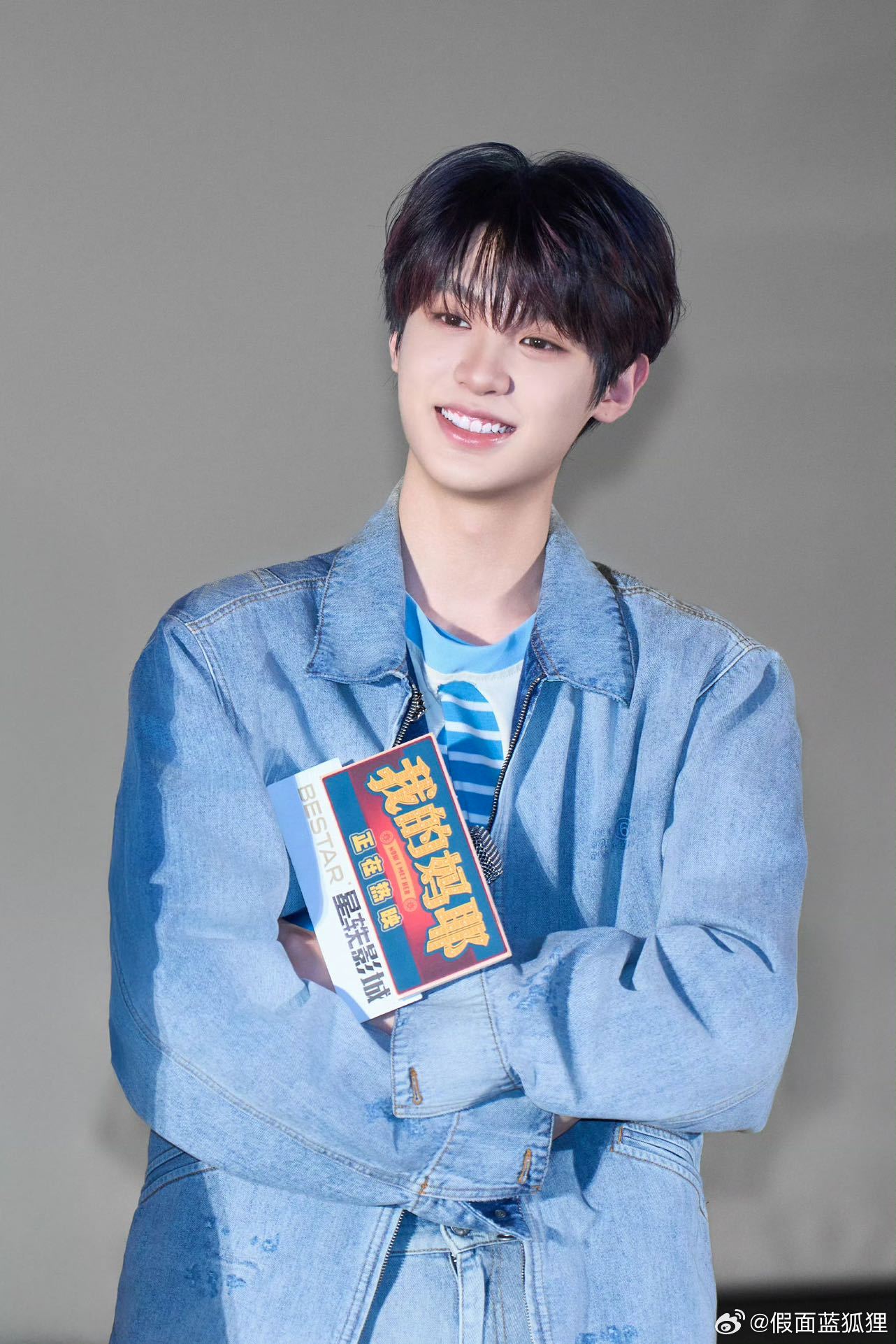 黄明昊说要逮黄景瑜龚俊跳舞黄明昊在采访里放话啦，看透黄景瑜龚俊跳舞婉拒套路，扬言