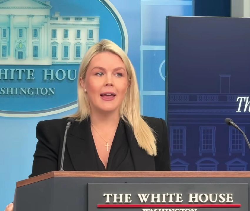 白宫女发言人莱维特，太倒霉了，两次生孩子都碰到枪击案！说起来都有点邪门！生一胎刚