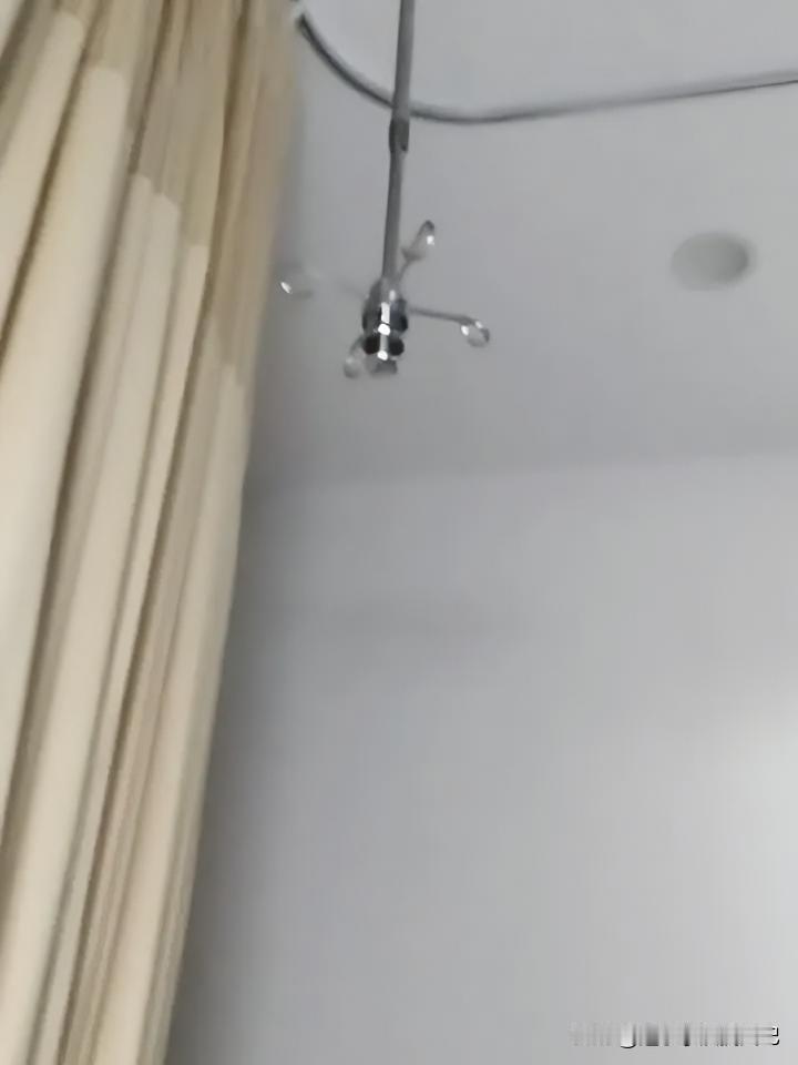 今天是11月14日，胃癌术后的两年两个月23天。今天下午住院，开始一个疗程15天