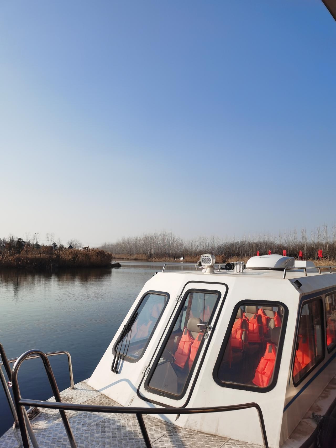 今日运势：乙巳年己丑月辛巳日  2026.1.7日

鼠：注意沟通避免误会
牛：
