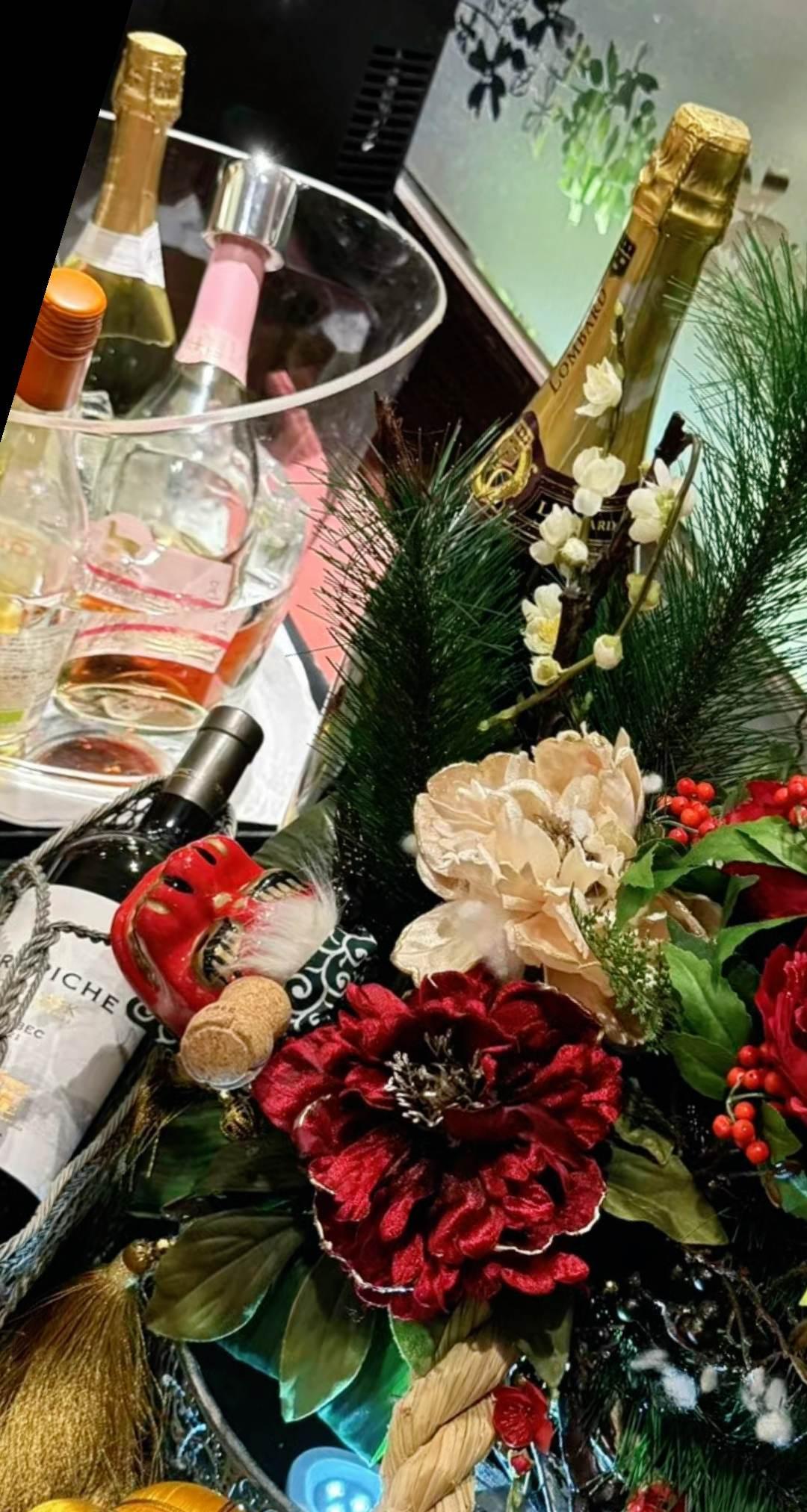 #爱生活爱鲜花 #取悦自己 #小酌怡情 #干杯吧