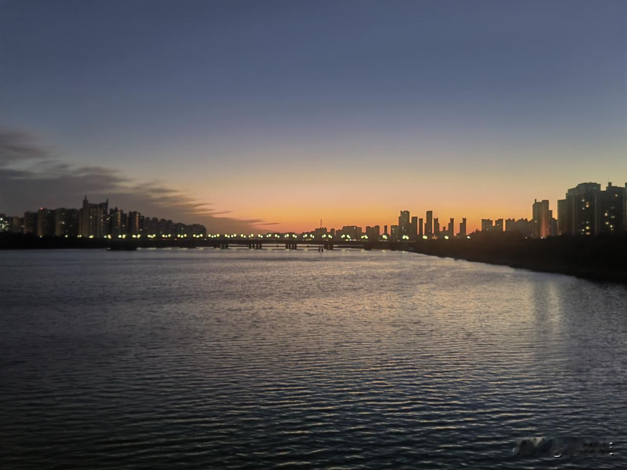 好心给外甥女张罗对象，结果碰一鼻子灰。
你说现在的年轻人都想啥呢呀，一把年纪的不