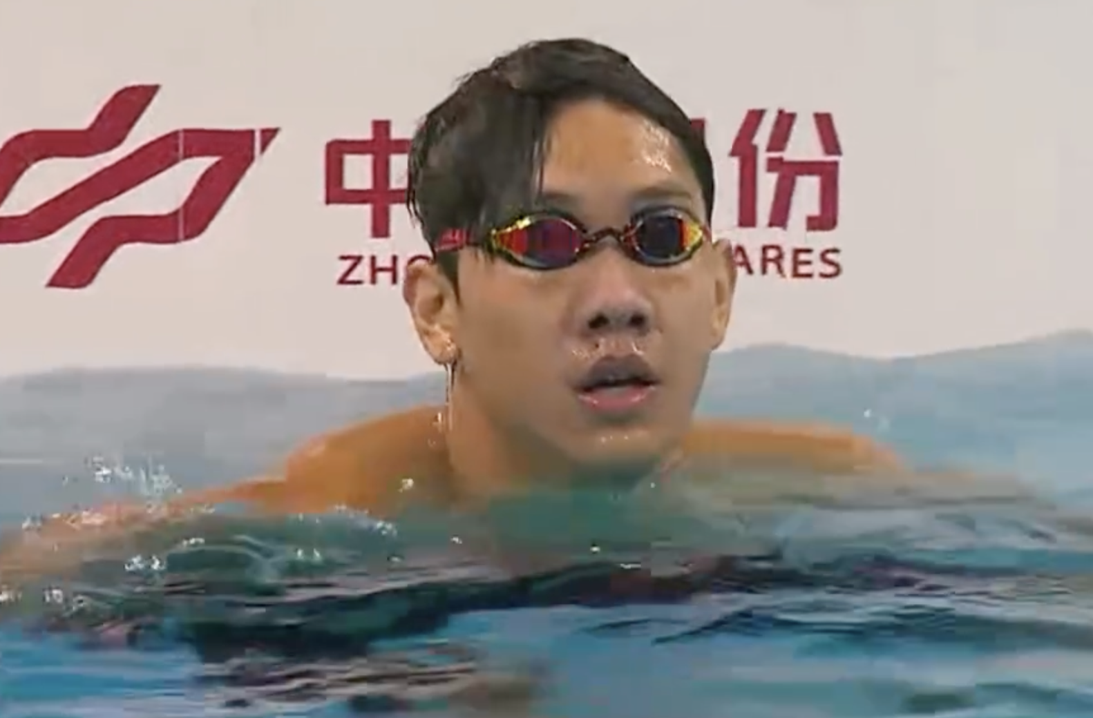 全锦赛男子400自：张展硕3:35.45绝对优势夺冠，收获第二金