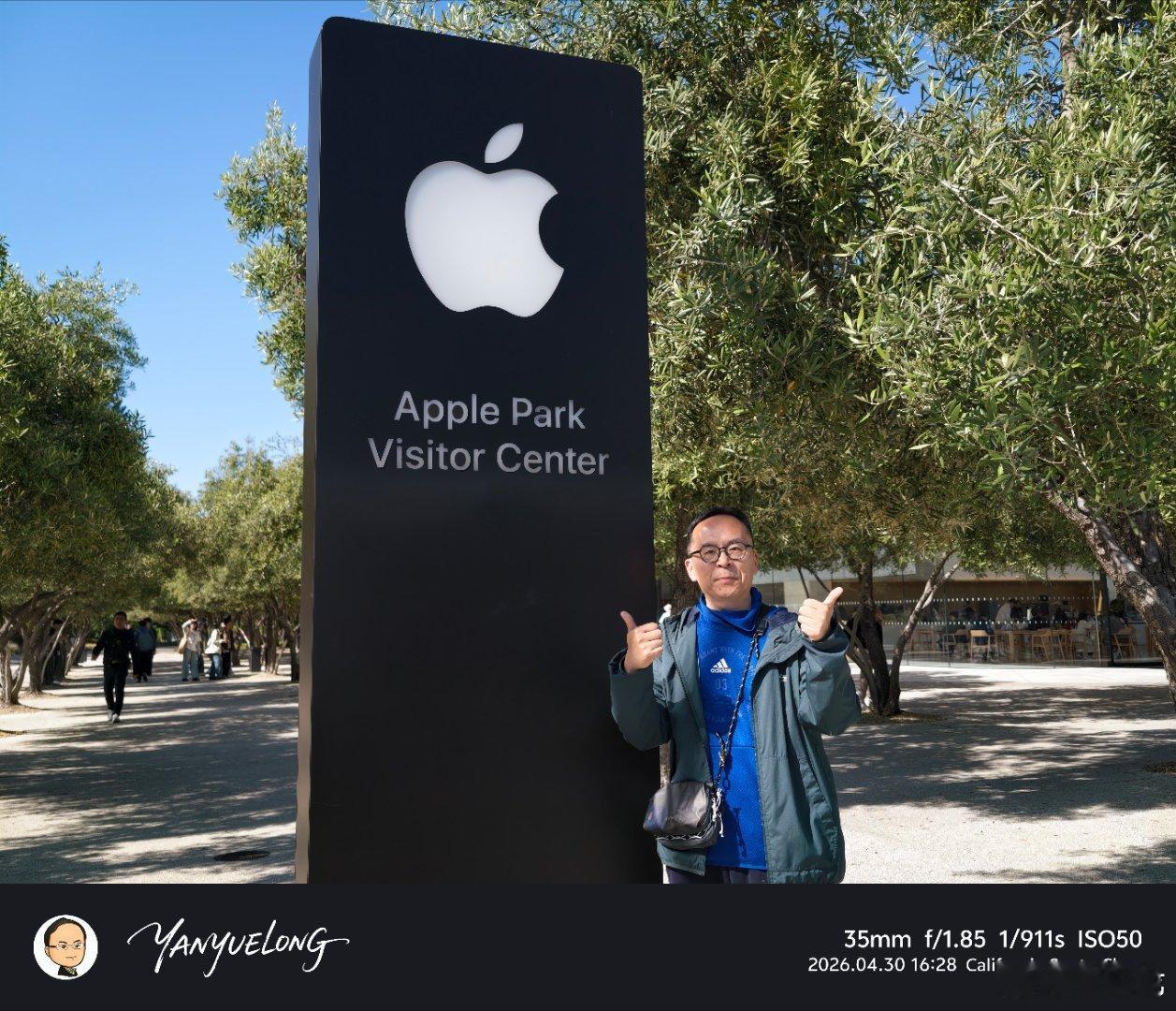 打卡Apple  Park Visitor Center，还能用iPad看苹果总