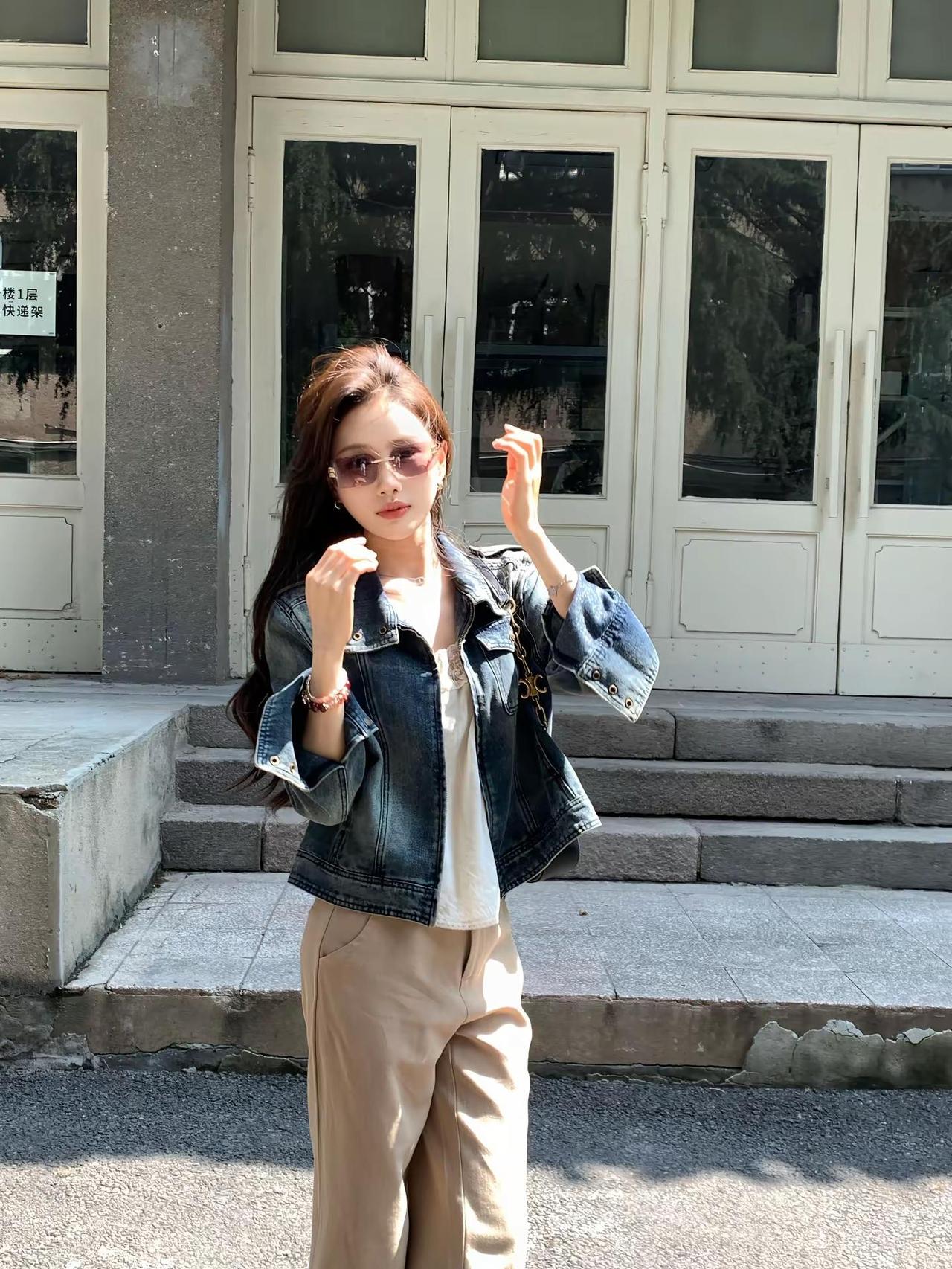 好形象的背后是精力 财力 能力 审美 内涵 全是稀缺资源 所以请体面的收拾自己o