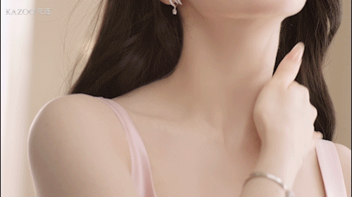 可逐这次官宣迪丽热巴为全球品牌代言人，排面直接拉满🎉热巴美貌与气质双双在线，配