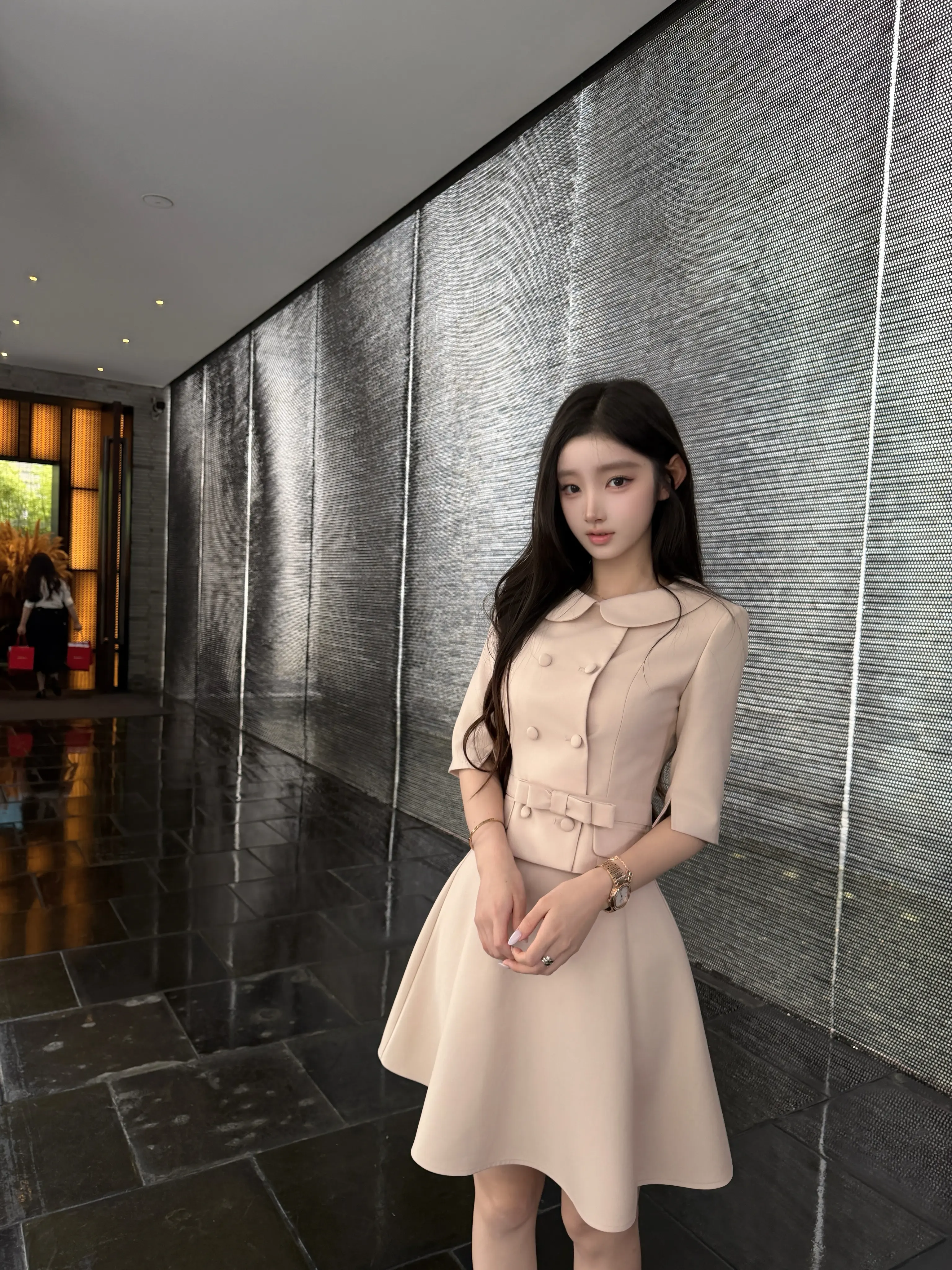 少女的无序由天真构成。