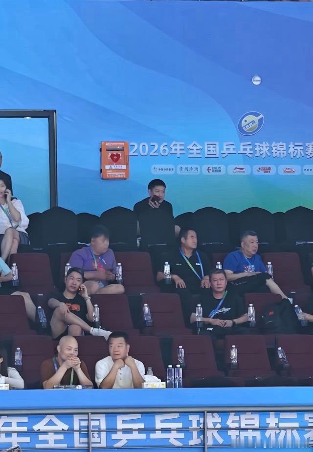 教练组全来了呀