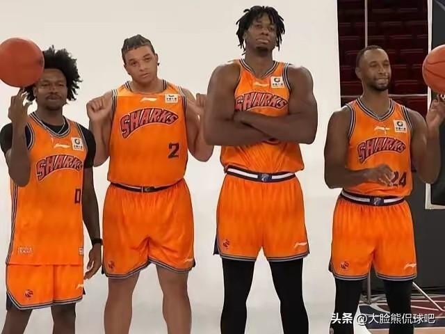 弗格下赛季无缘CBA
今天传来CBA联赛最新消息，下赛季联赛将进行改革，改成四节