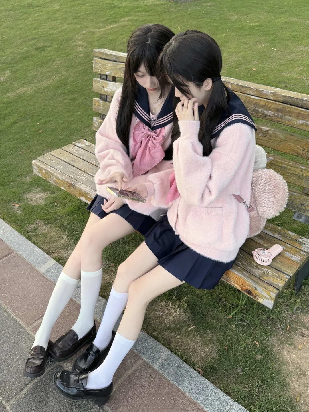 幸福不需要条件 你在我身边就好♡>𖥦<