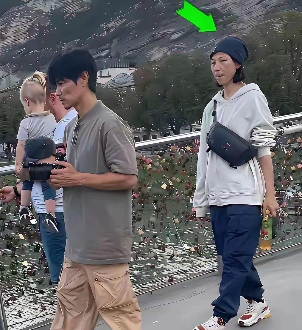 这是皇后娘娘吗，时间真快啊，娘娘都这么老了 