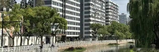 看看正在贬值的10个资产，你有没有中招？

1、房子。房地产市场“供求关系”发生