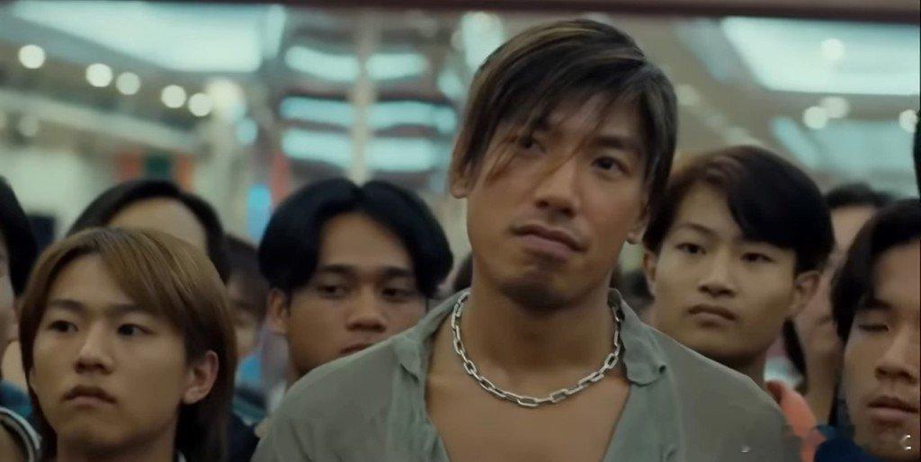 當年憑電影《古惑仔》系列中飾演東星「烏鴉」一角爆紅的張耀揚，反派型男形象深入民心