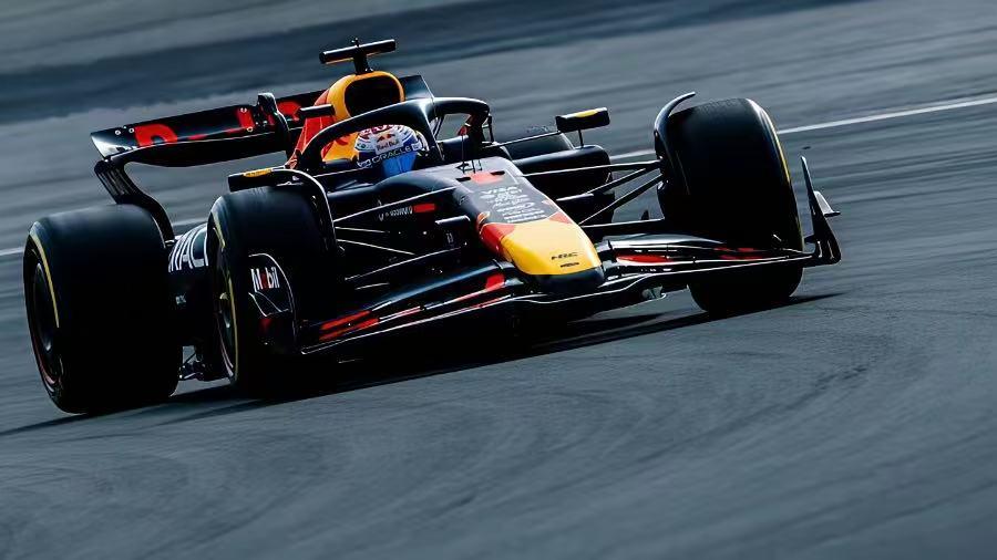 F1美国站排位赛后聊聊：法拉利又"练仙赛崩"，这次病因其实很清楚
法拉利把三节自