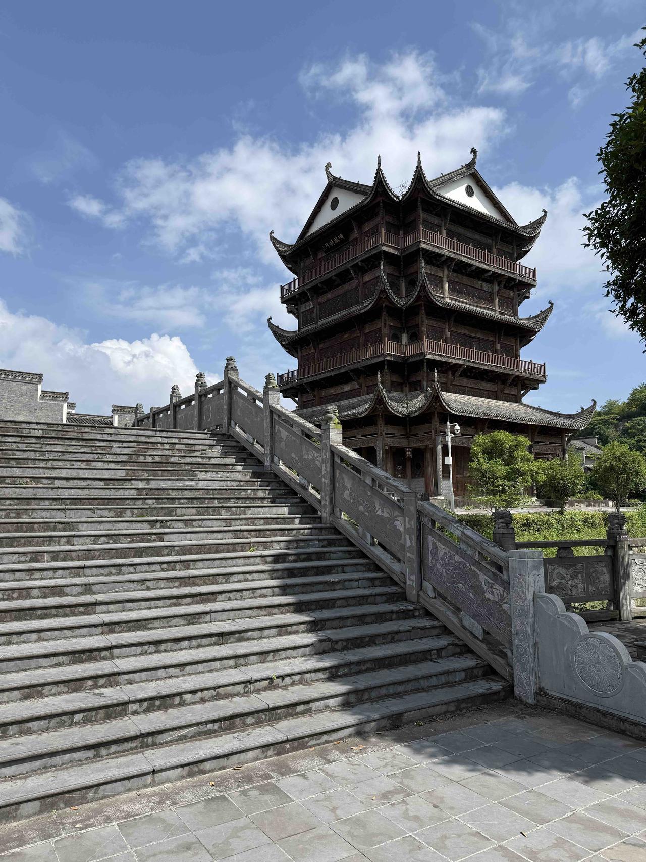 黔山进士楼。                                  