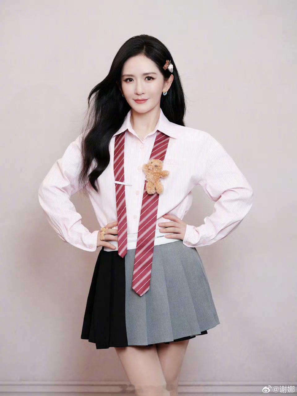 谢娜发文喊话“请不要把镜头对准未成年孩子”，呼吁保护未成年人隐私。谢娜喊话不要把