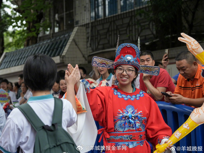 【今年广东共有78.22万名夏季高考考生】#高考第一天# 6月7日是广东2025