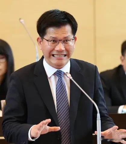 前有林佳龙窜访纽约，后有韩国瑜窜访日本，在亲美媚日问题上台湾党派趋向一致！
  