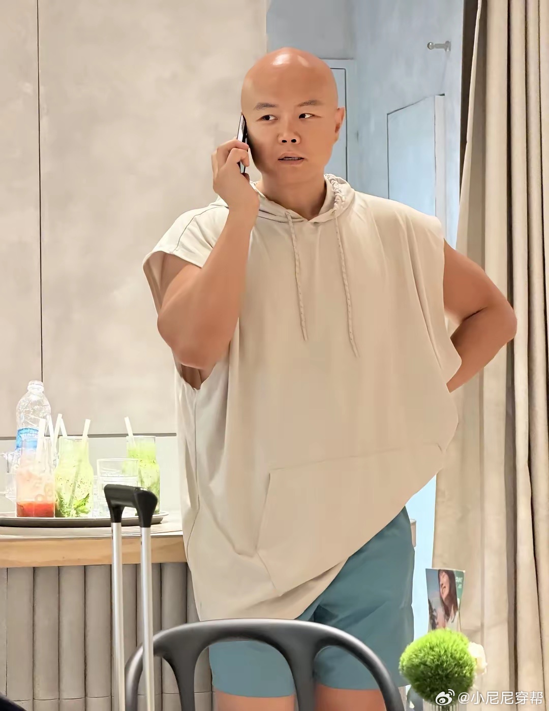 深圳卓悦中心偶遇非诚勿扰乐嘉，乐嘉50多岁练的真不错啊，和老婆孩子一块在gaga