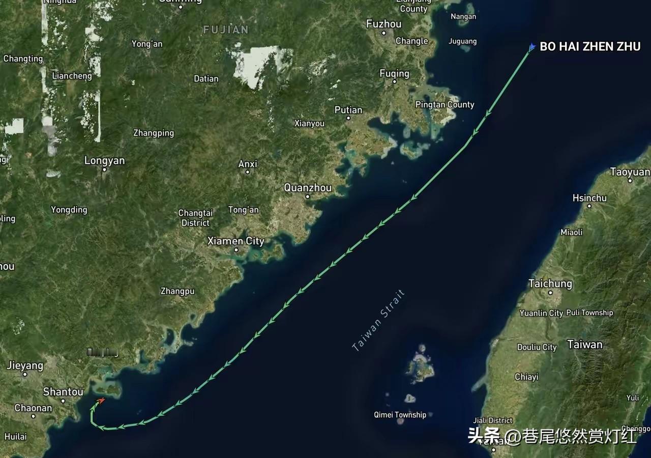 近百艘舰船集结西太平洋！这哪是例行演训，分明是给台当局和高市早苗的“双重警告”，