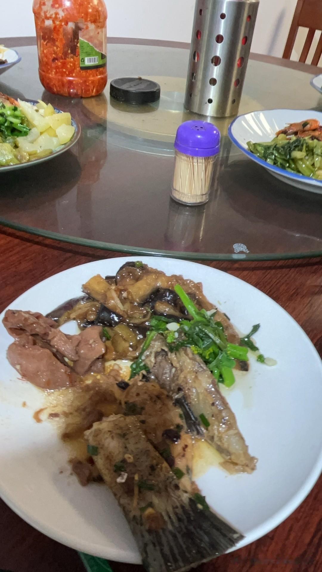 很多事情能不能如人所愿都是看天时地利人和！

无论大事小事有各种各样的巧合在里面