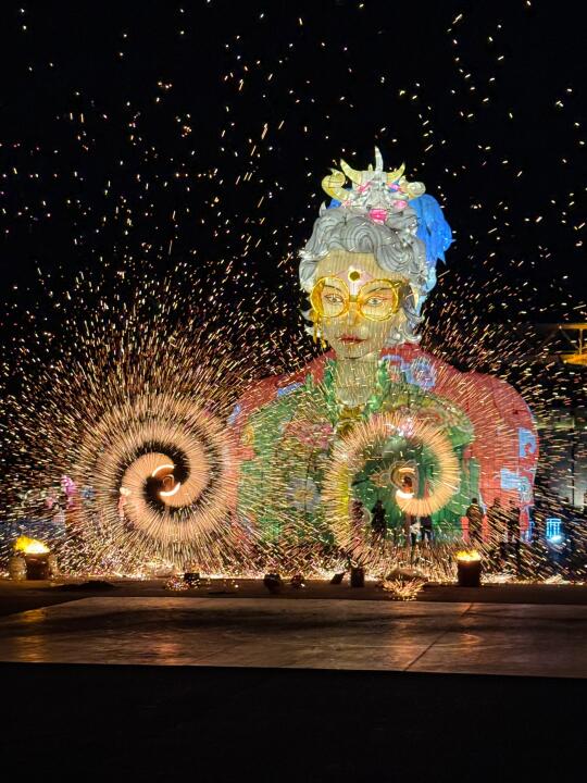 西安！我也是看上打铁花啦！（刚看完，好看）