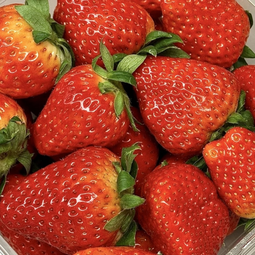 爱吃车厘子的人天塌了那就来拥抱草莓🍓吧，爱吃草莓，不会倒霉