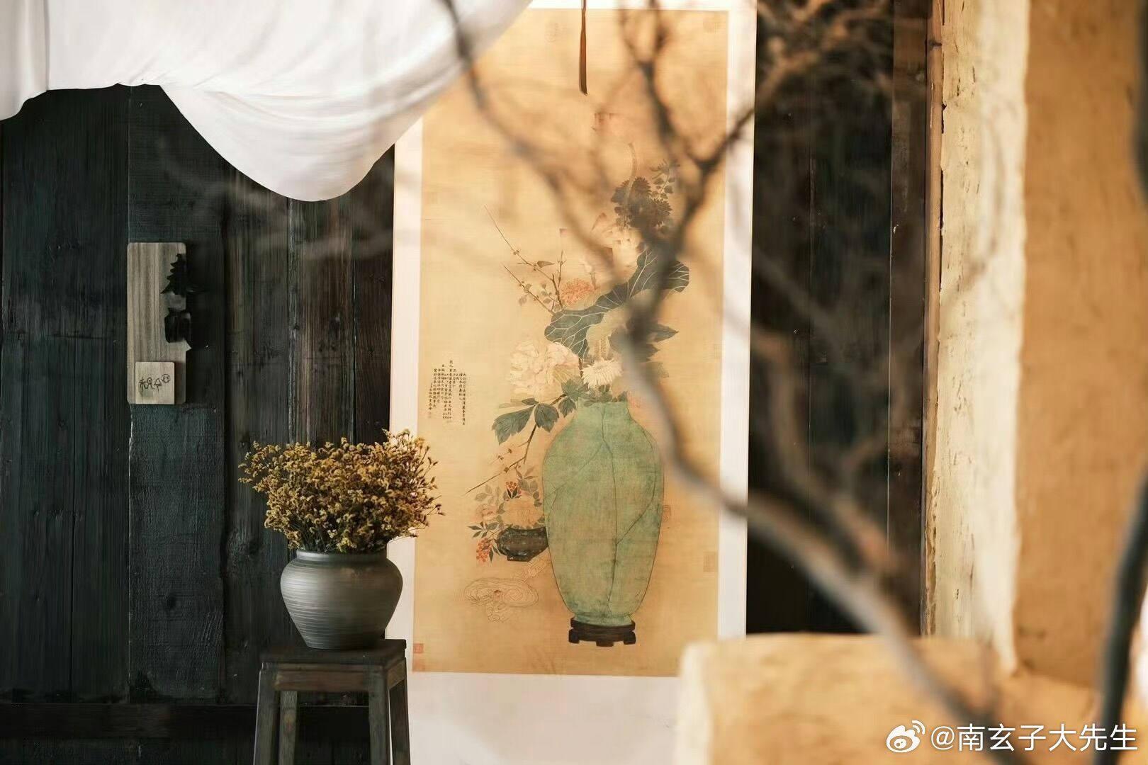 比劫太旺的男人，需要的是顺从的小女人，知书达理，逆来顺受，在别人面前给足自己面子