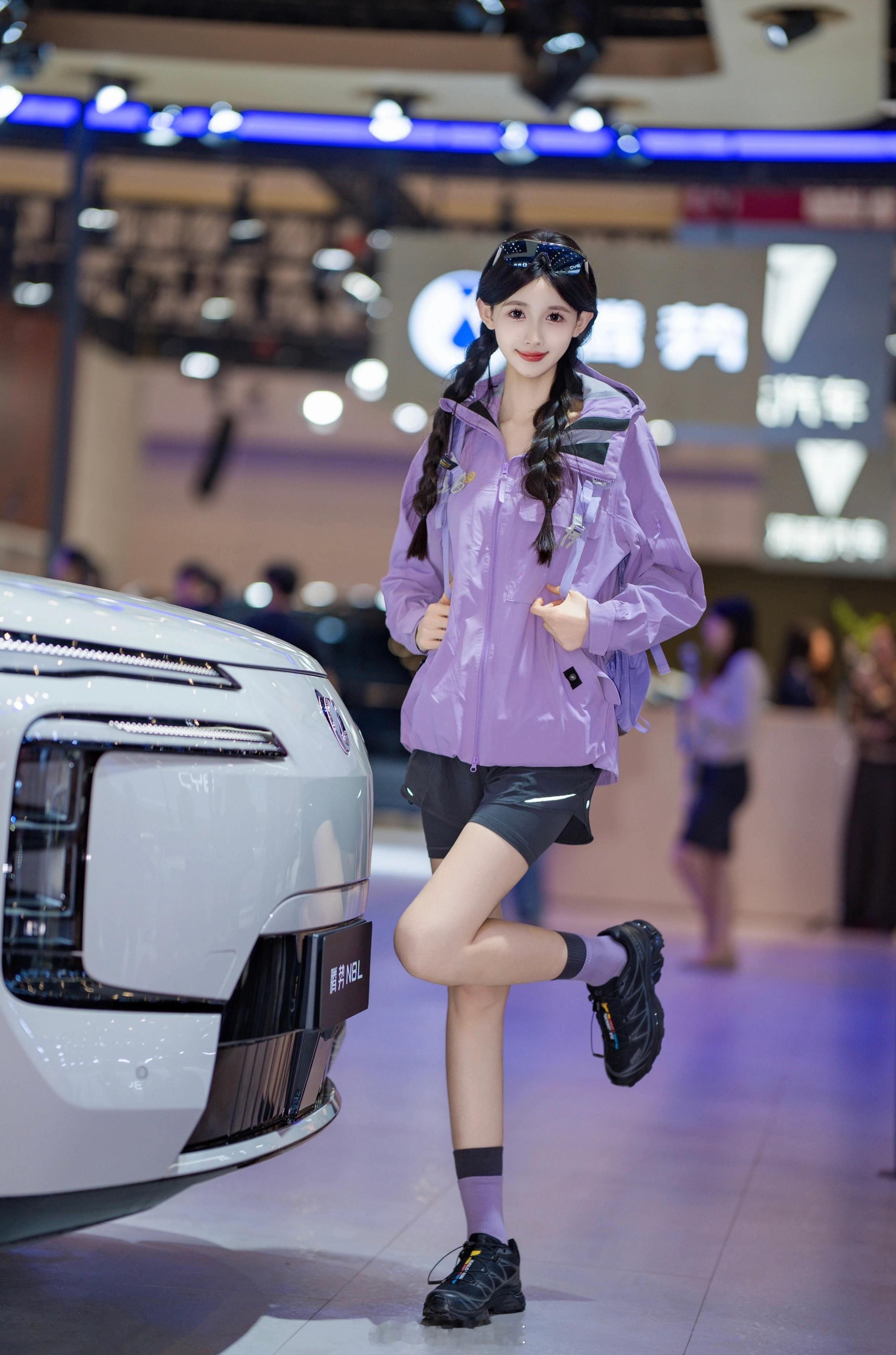 背着小书包上班乐乐宝车模 郑州·郑州国际会展中心