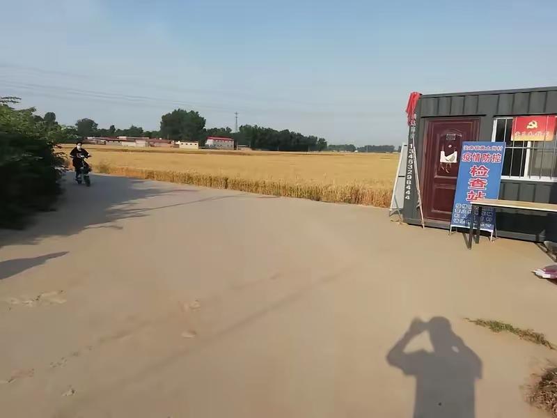 前有割四赔五事，随后又出现跑了鸡场的鸡。不为别的，只为让你赔偿不是损失的损失。
