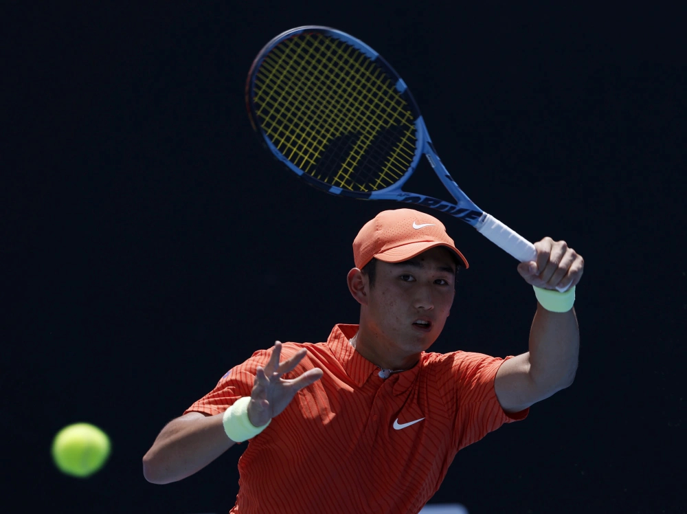 商竣程0比3范德尚舒普 2026澳网男单正赛次轮，商竣程🇨🇳6-7、2-6、