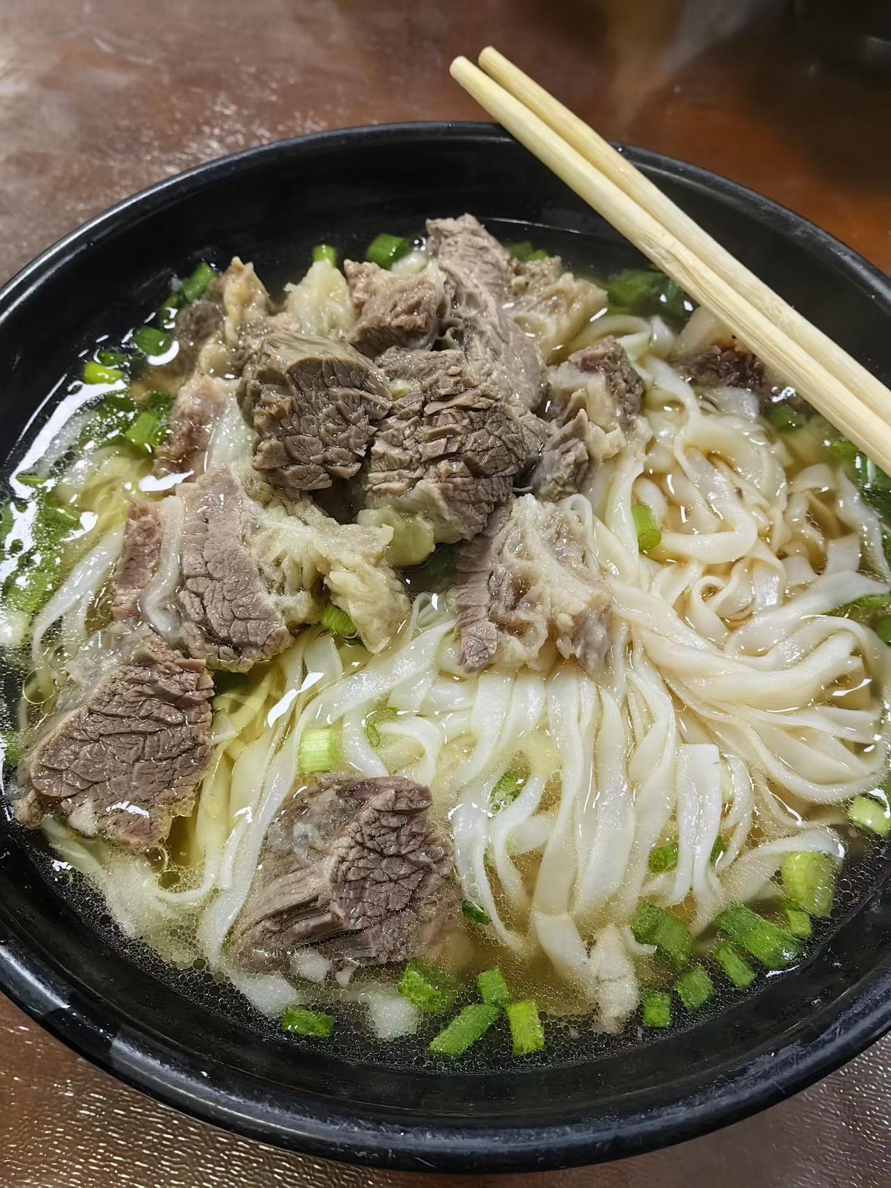 天南地北大拜年这种粉真的可以吃一辈子哦，太好吃了。