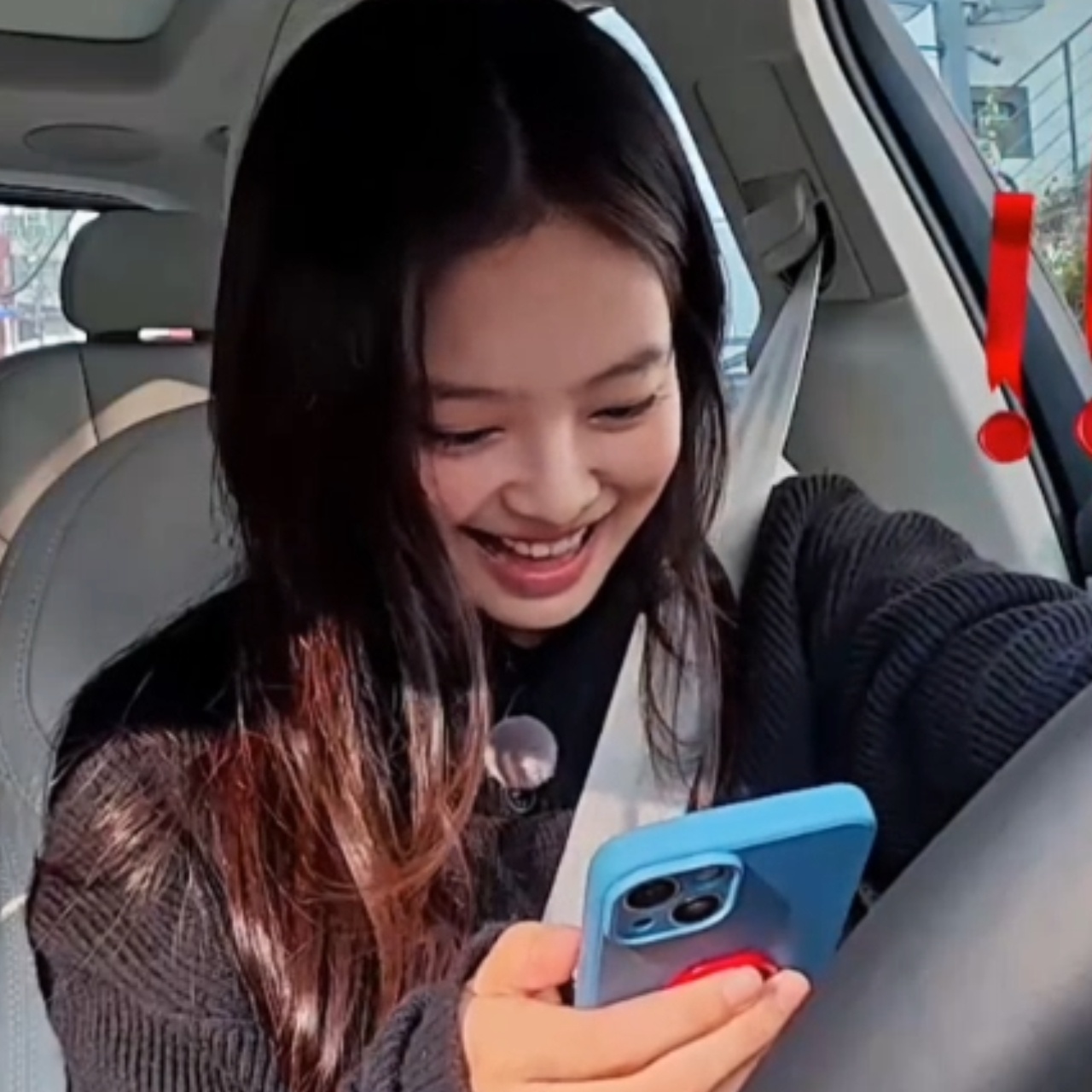 Jennie ×《守护天使俱乐部》一些超可爱的片段🧸 