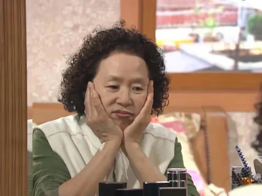 请给俺一个多看两眼披哥的机会吧 ​​​