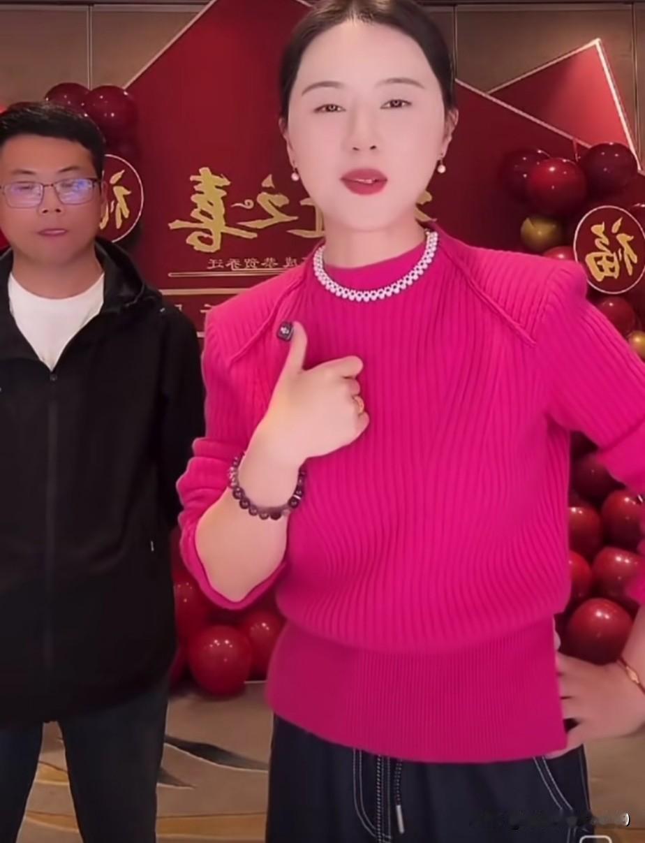 相宜   粉丝对你一言难尽′

作为千万网红相宜的粉丝，内心一直希望她能够健康，