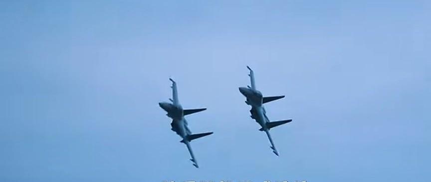 两军对垒智者嬴

我军飞行员那心理素质和操作技术，绝对杠杠的！之前有执行远海巡航