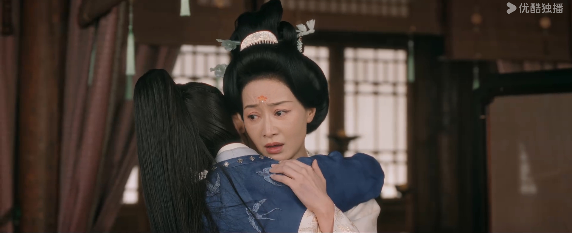 养母是不能做妻子的我是说...李佩仪怎么跟谁都这么有化学反应.... 