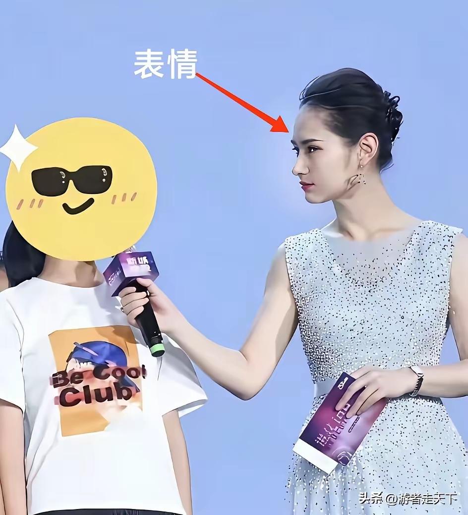 大家仔细瞧瞧，这个女主持人不光对国人和老外采访时的动作不同，而且面部表情和眼神也