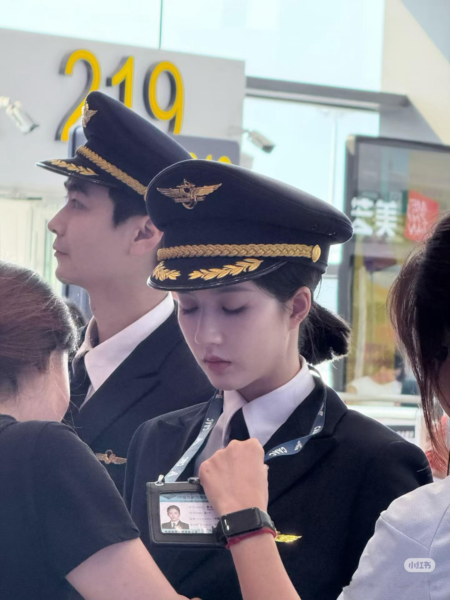 握草老公。。😍刘些宁阮思娴 ​​​