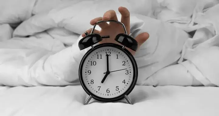 这样定闹钟，危害很大！你中招了吗？
