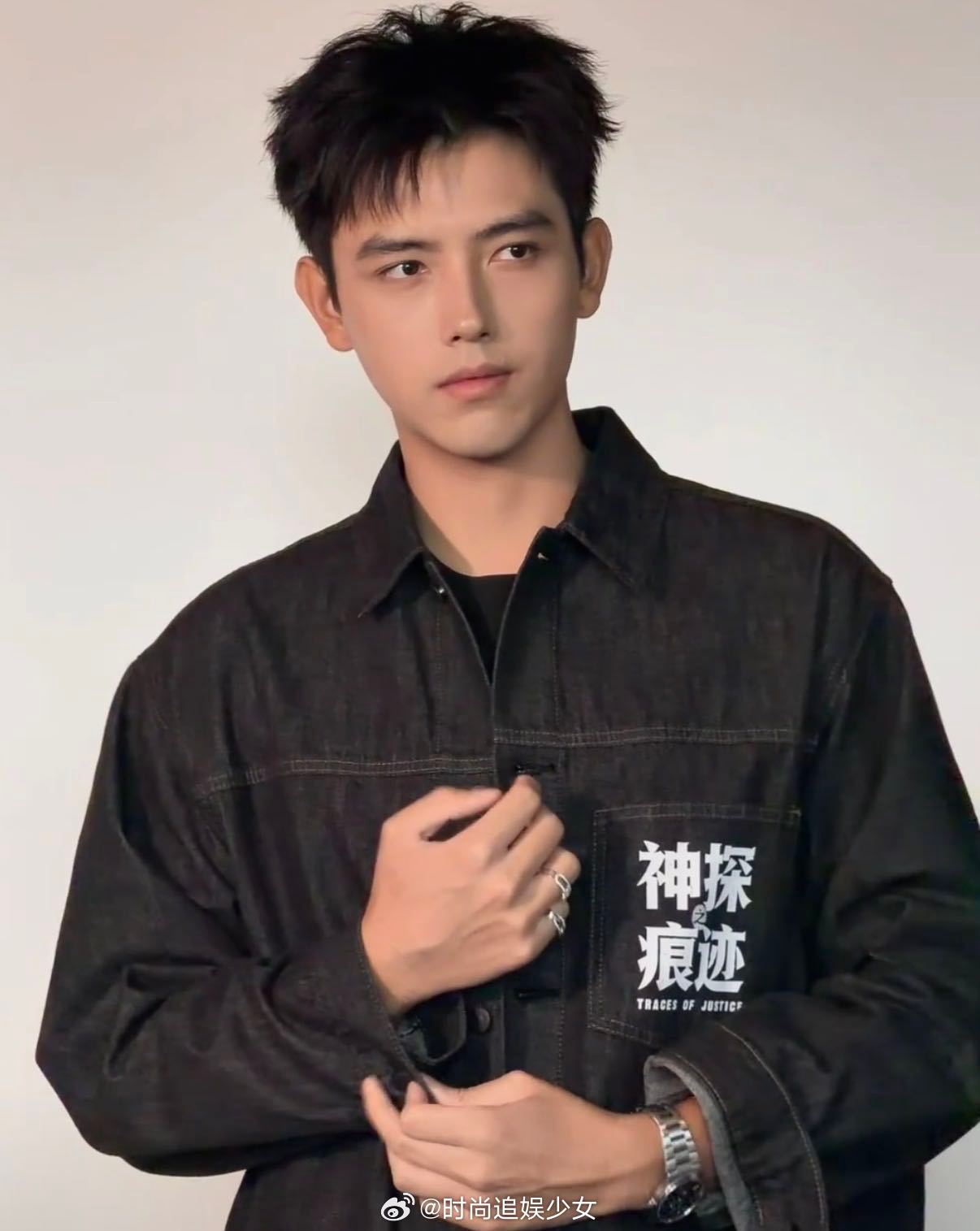 陈飞宇长沙路演状态陈飞宇线下路演状态谁懂啊，陈飞宇路演现场这状态也太能打了。生图